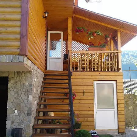 Hatynka Konukevi Yaremche